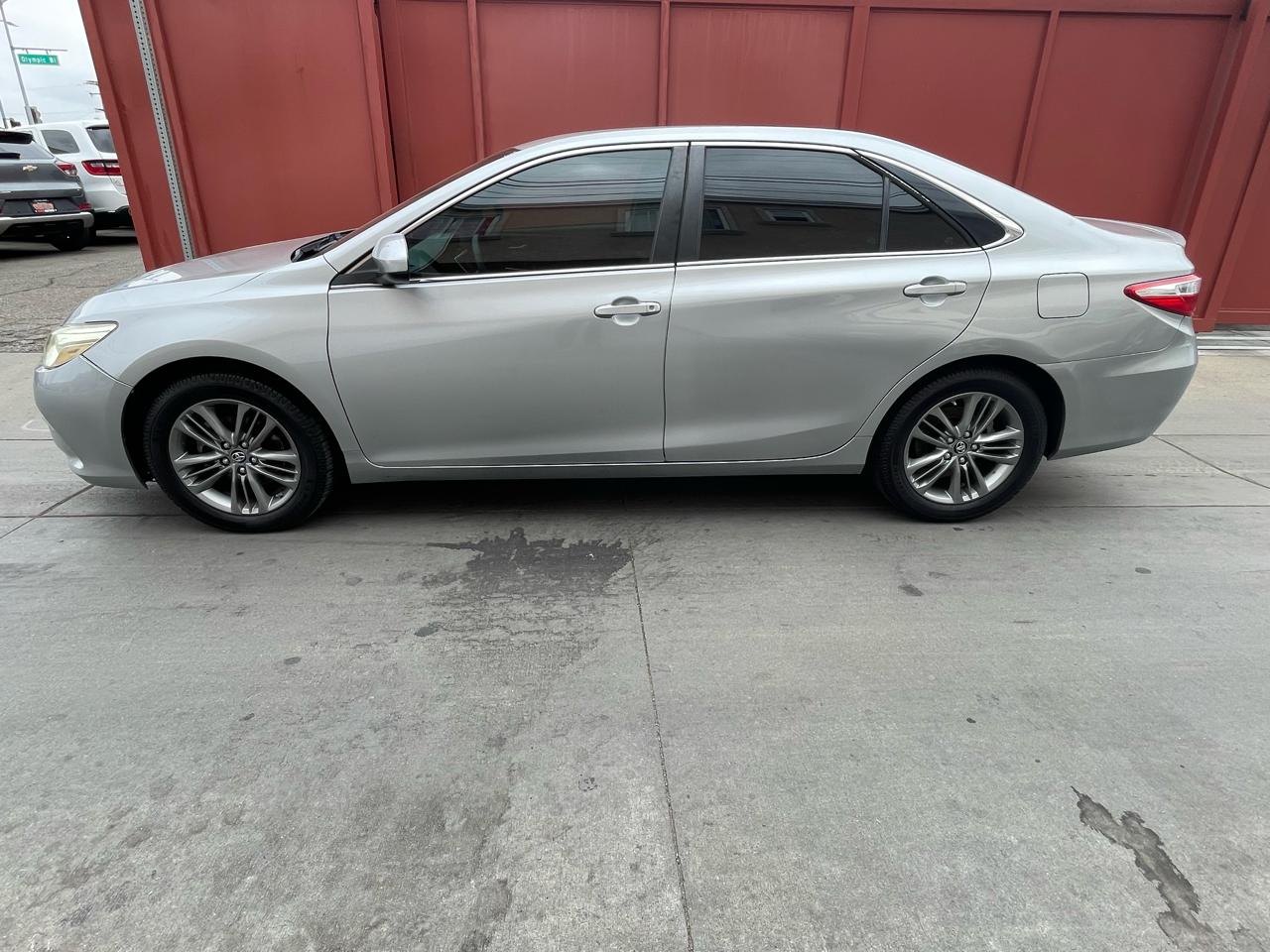 Toyota Camry XLE 2016