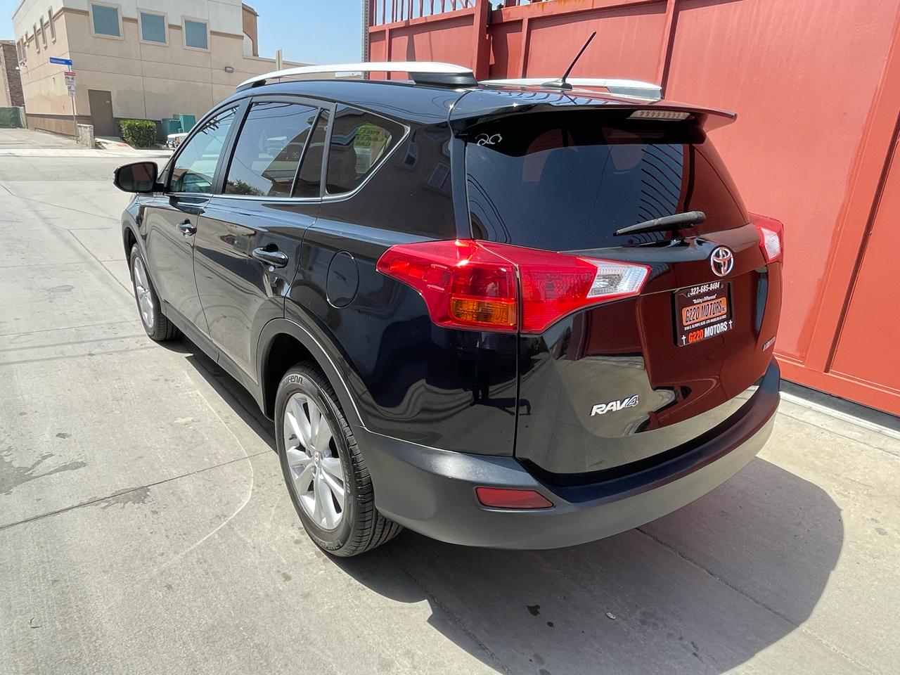 Toyota RAV4 Limited FWD 2014