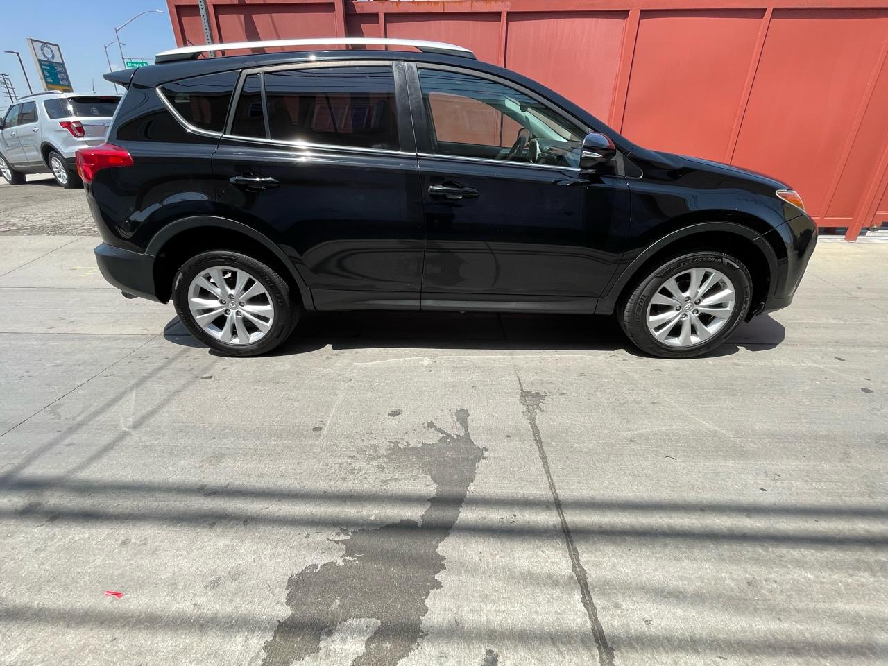 Toyota RAV4 Limited FWD 2014