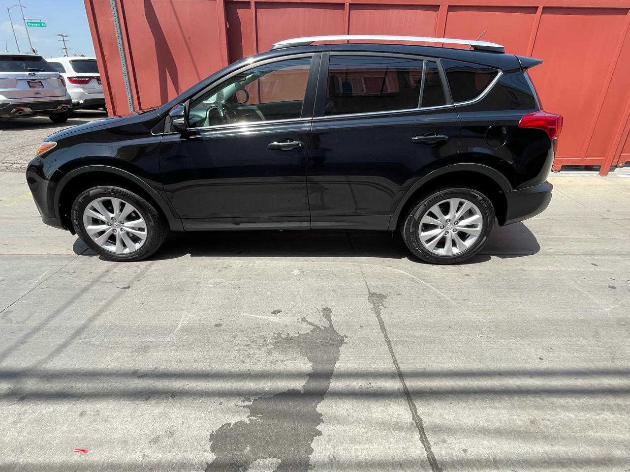 Toyota RAV4 Limited FWD 2014