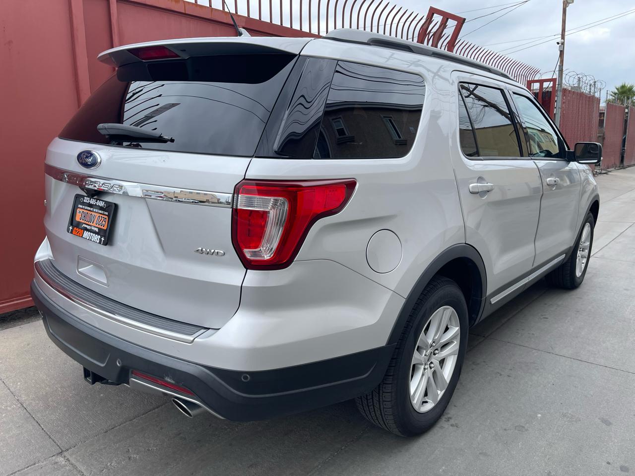 Ford Explorer XLT 4WD 2018