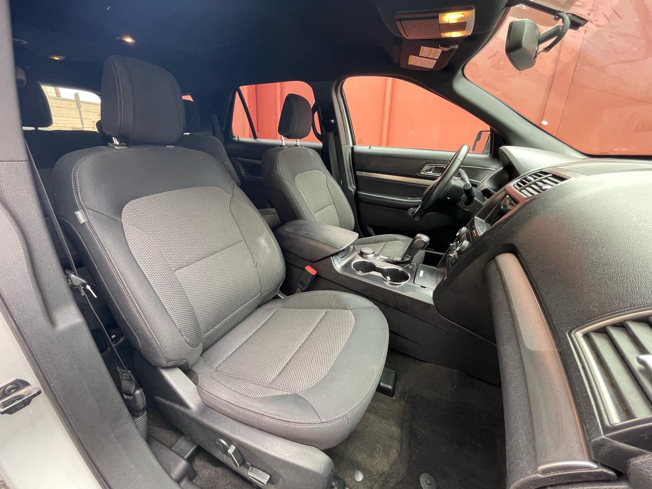Ford Explorer XLT 4WD 2018