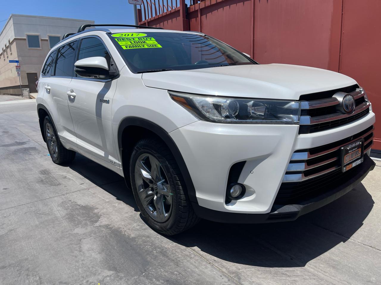 2017 Toyota Highlander Limited Platinum Hybrid 4x4's photo