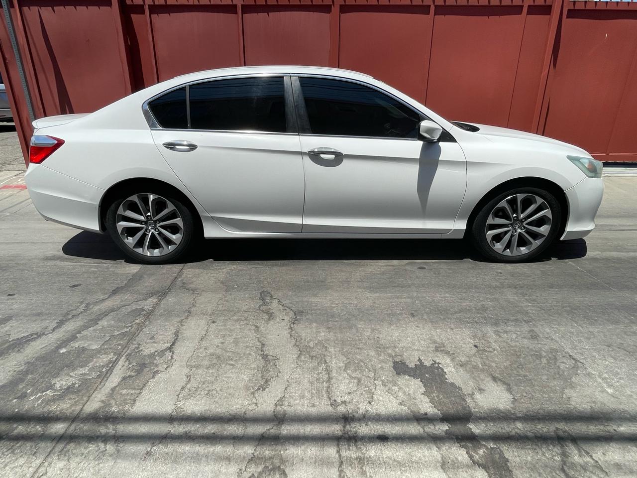 Honda Accord Sport Sedan CVT 2015