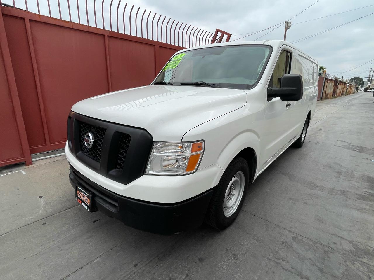 Nissan NV Cargo 2500 HD SV V6 2017