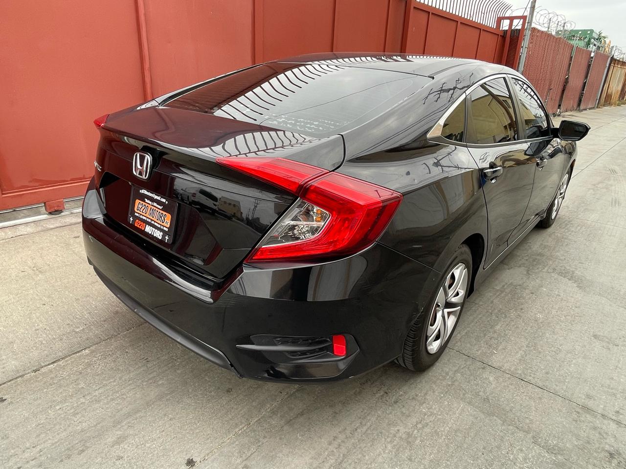 Honda Civic LX Sedan CVT 2017