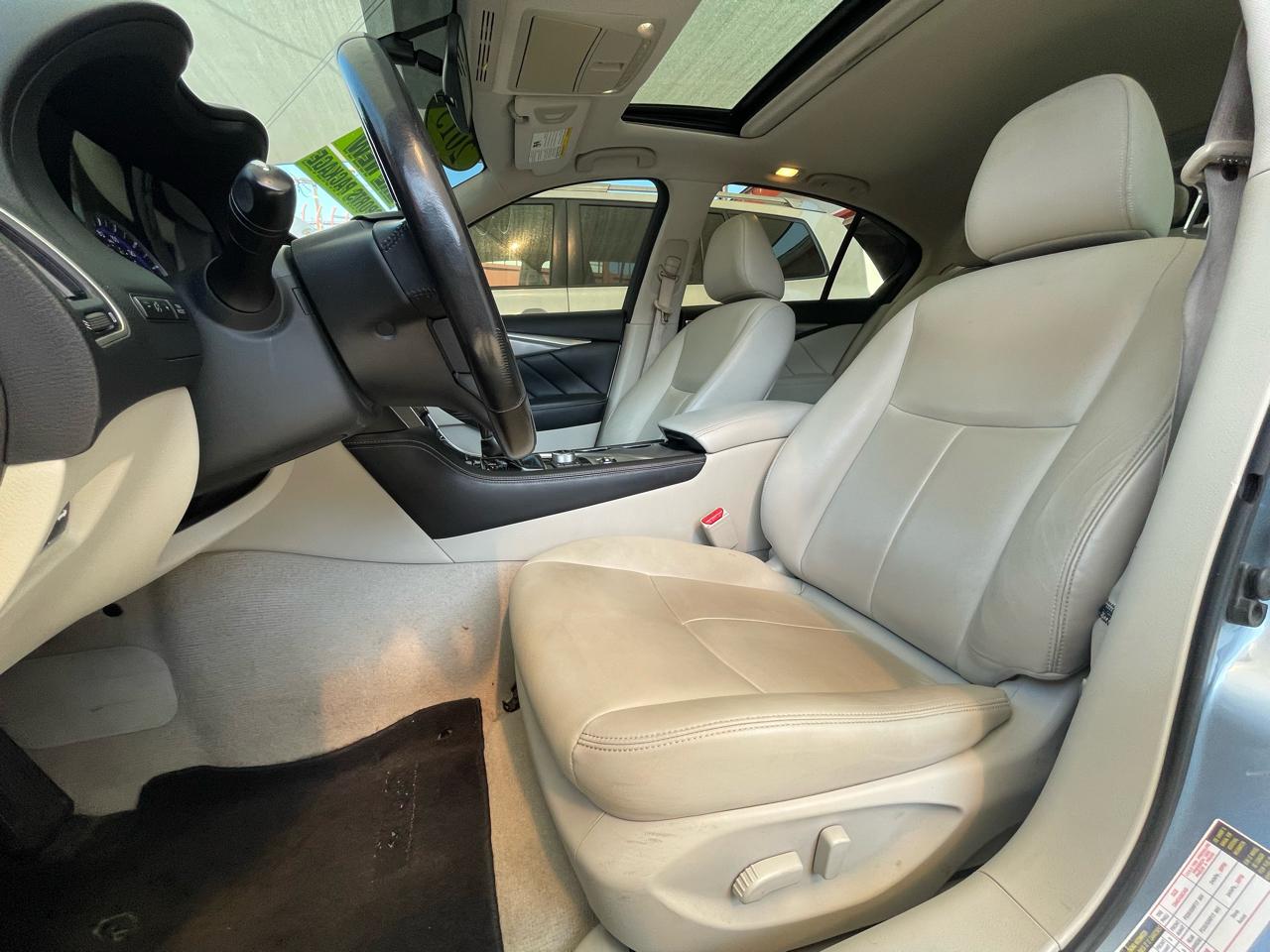 Infiniti Q50 4dr Sdn Premium RWD 2015