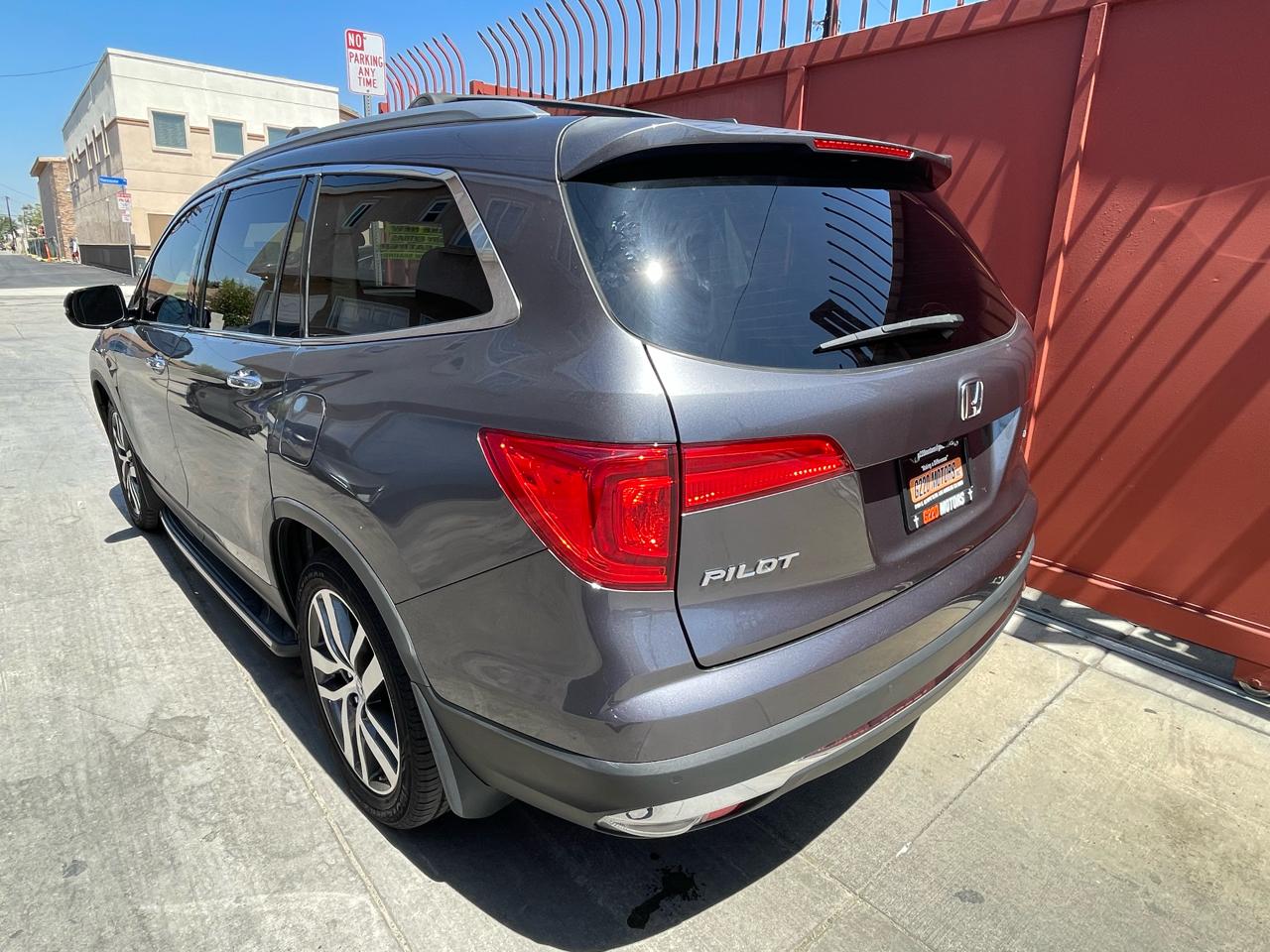 Honda Pilot Touring 2WD 2016