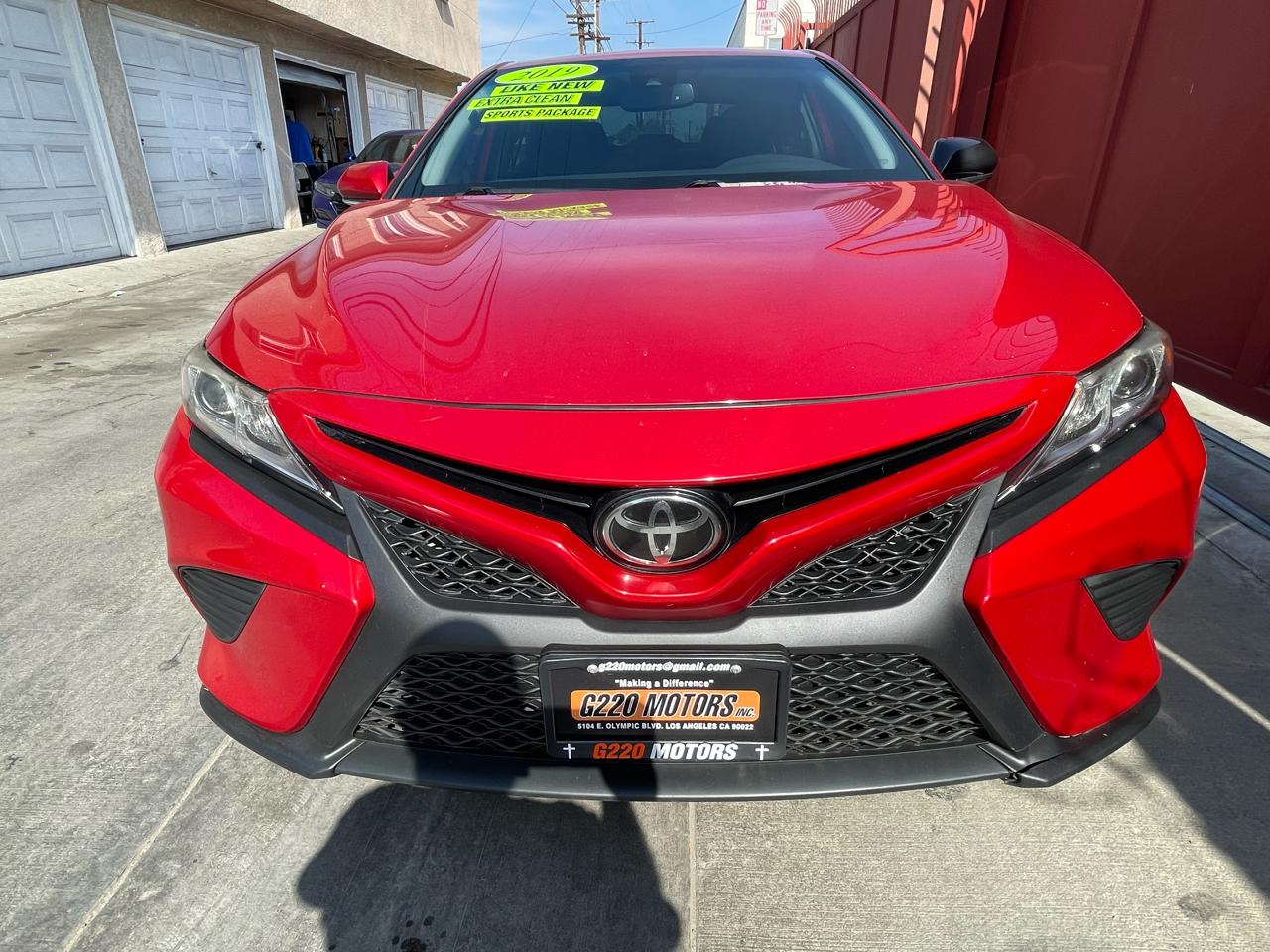 Toyota Camry XLE 2019