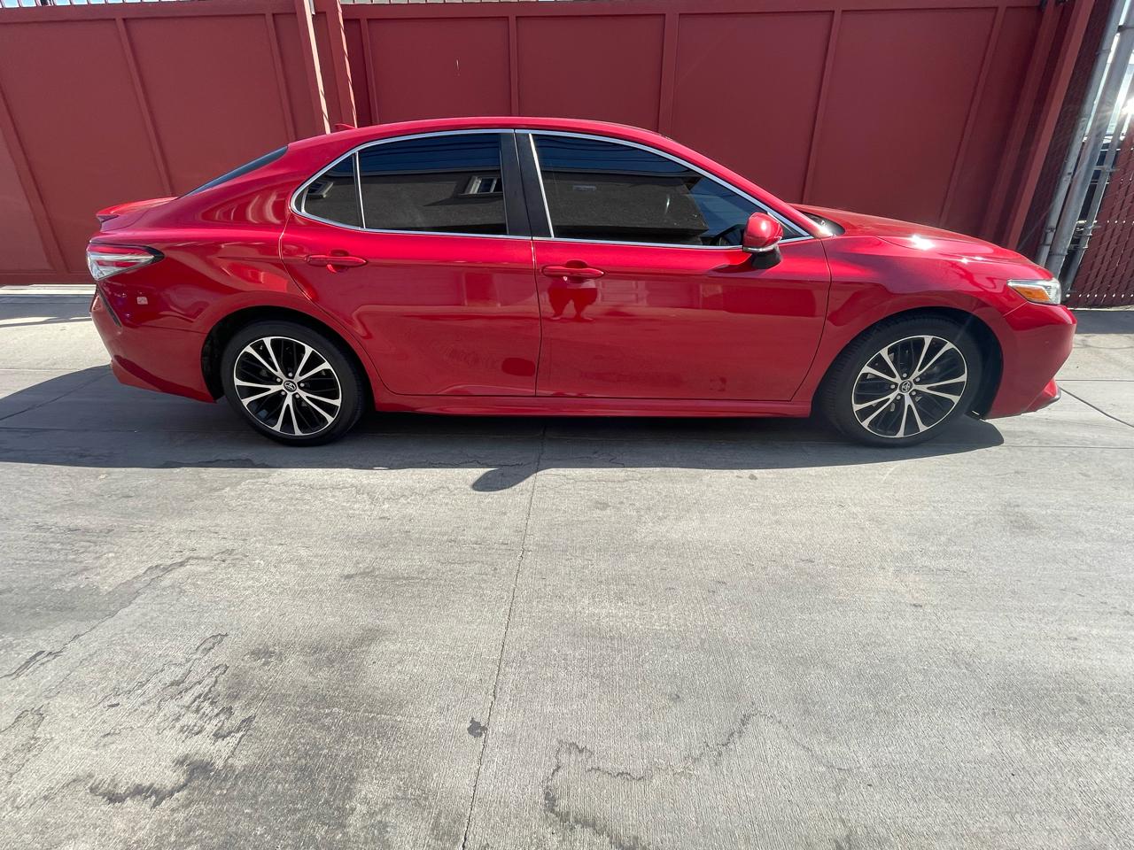 Toyota Camry XLE 2019