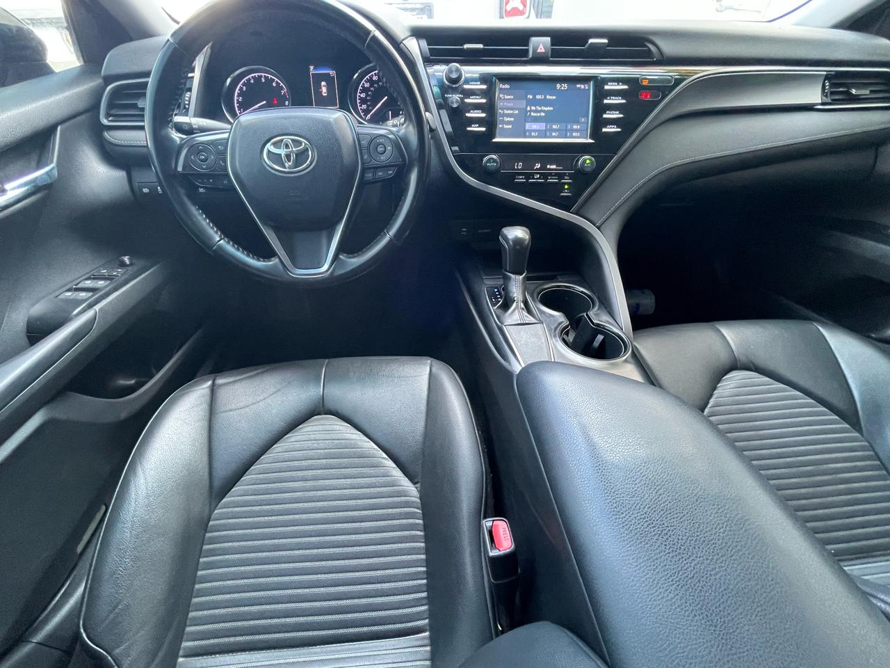 Toyota Camry XLE 2019