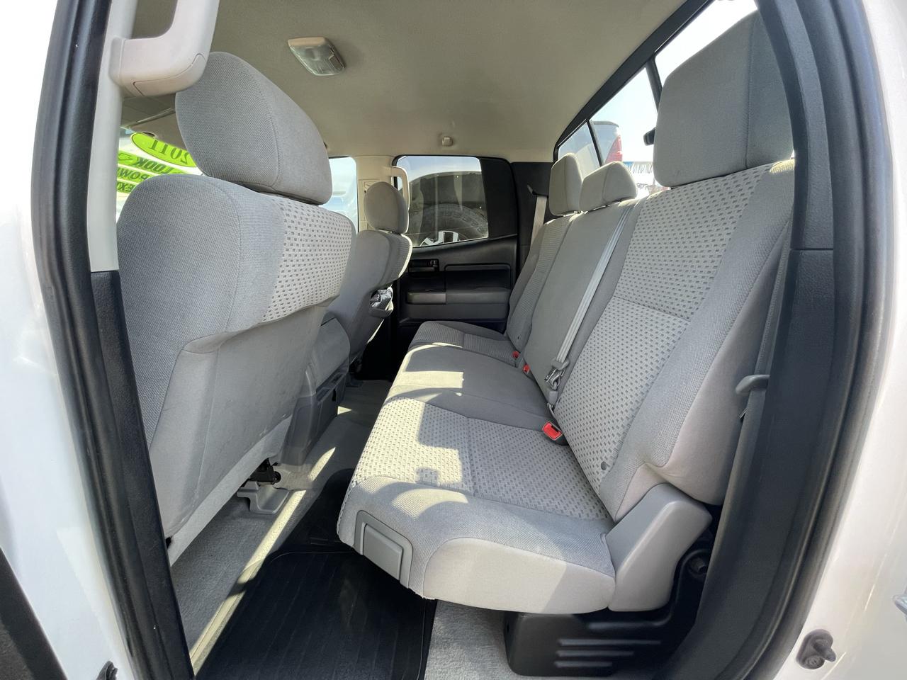 Toyota Tundra Tundra-Grade Double Cab 4.6L 2WD 2011