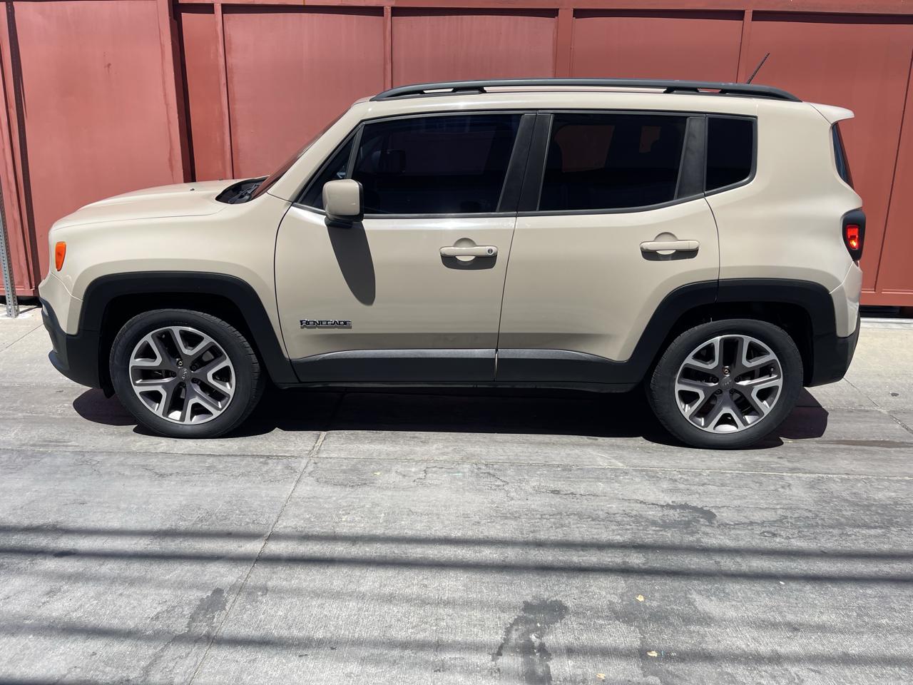 Jeep Renegade Latitude FWD 2015