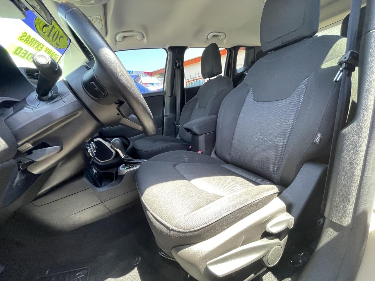 Jeep Renegade Latitude FWD 2015