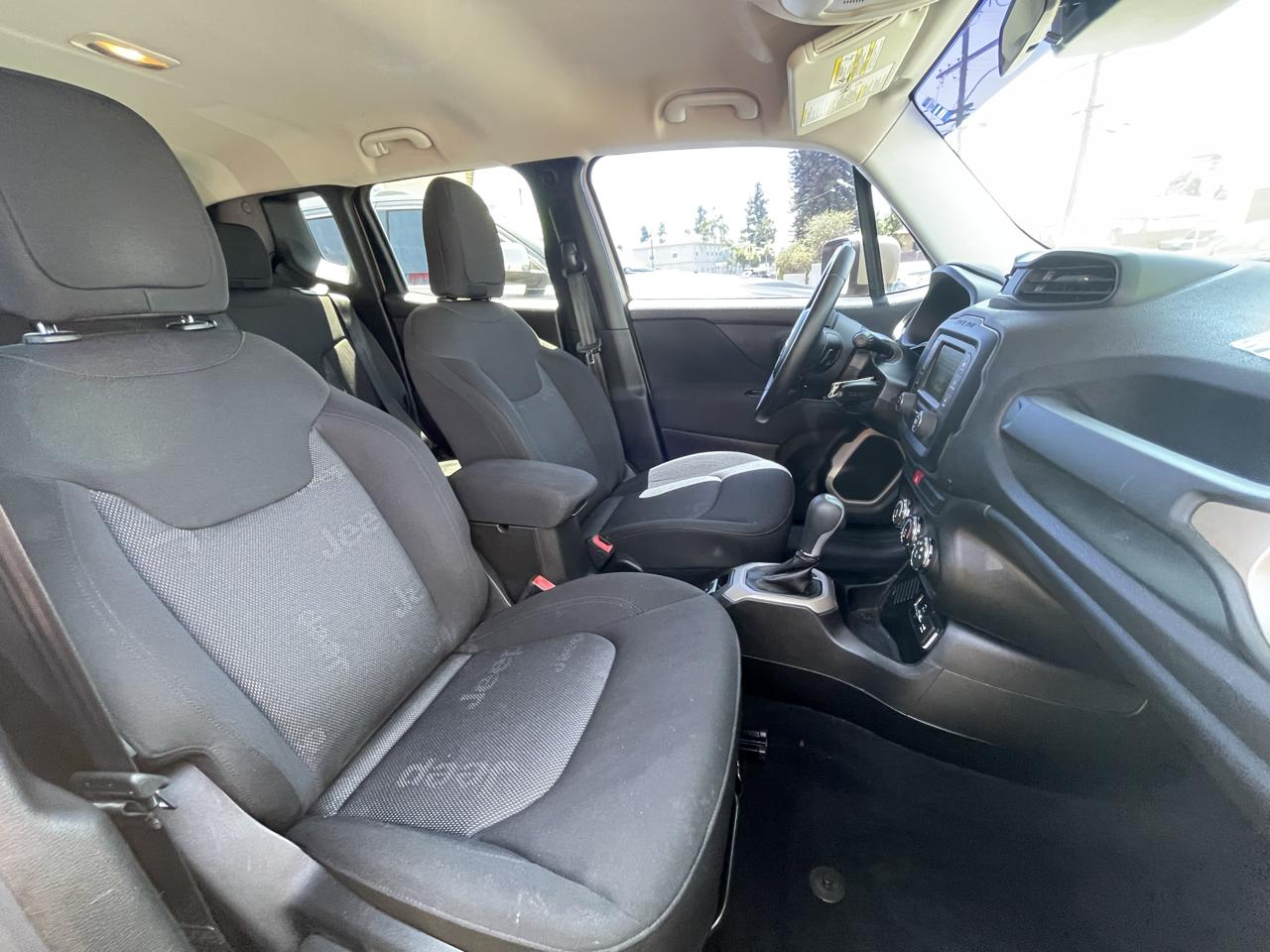 Jeep Renegade Latitude FWD 2015