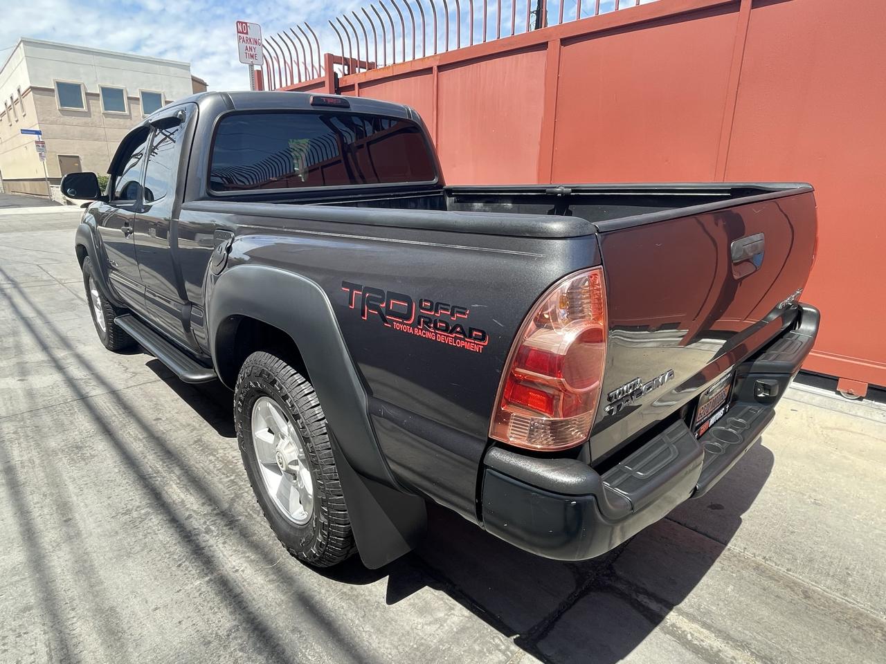 Toyota Tacoma PreRunner Access Cab 2WD 2013