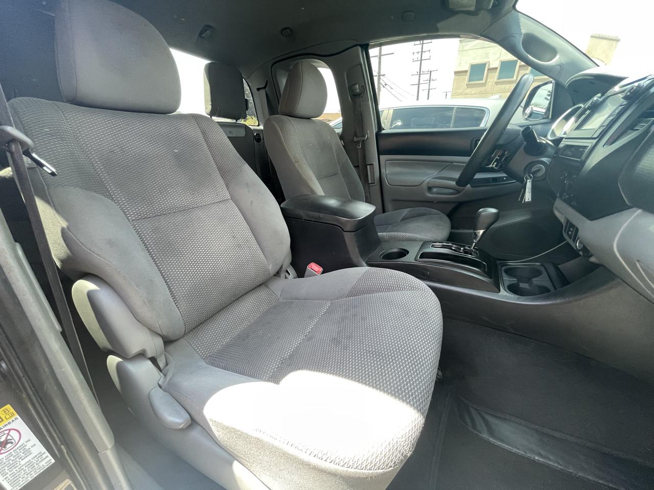 Toyota Tacoma PreRunner Access Cab 2WD 2013