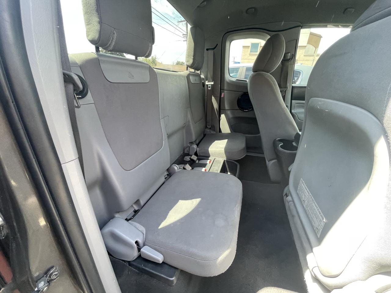 Toyota Tacoma PreRunner Access Cab 2WD 2013