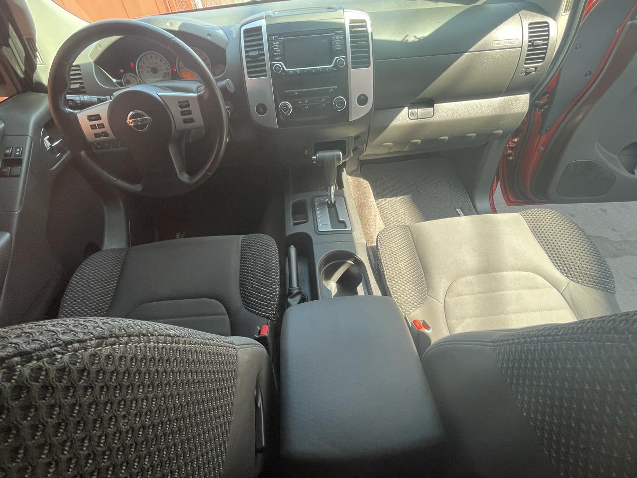 Nissan Frontier SV King Cab 6MT 2WD 2015