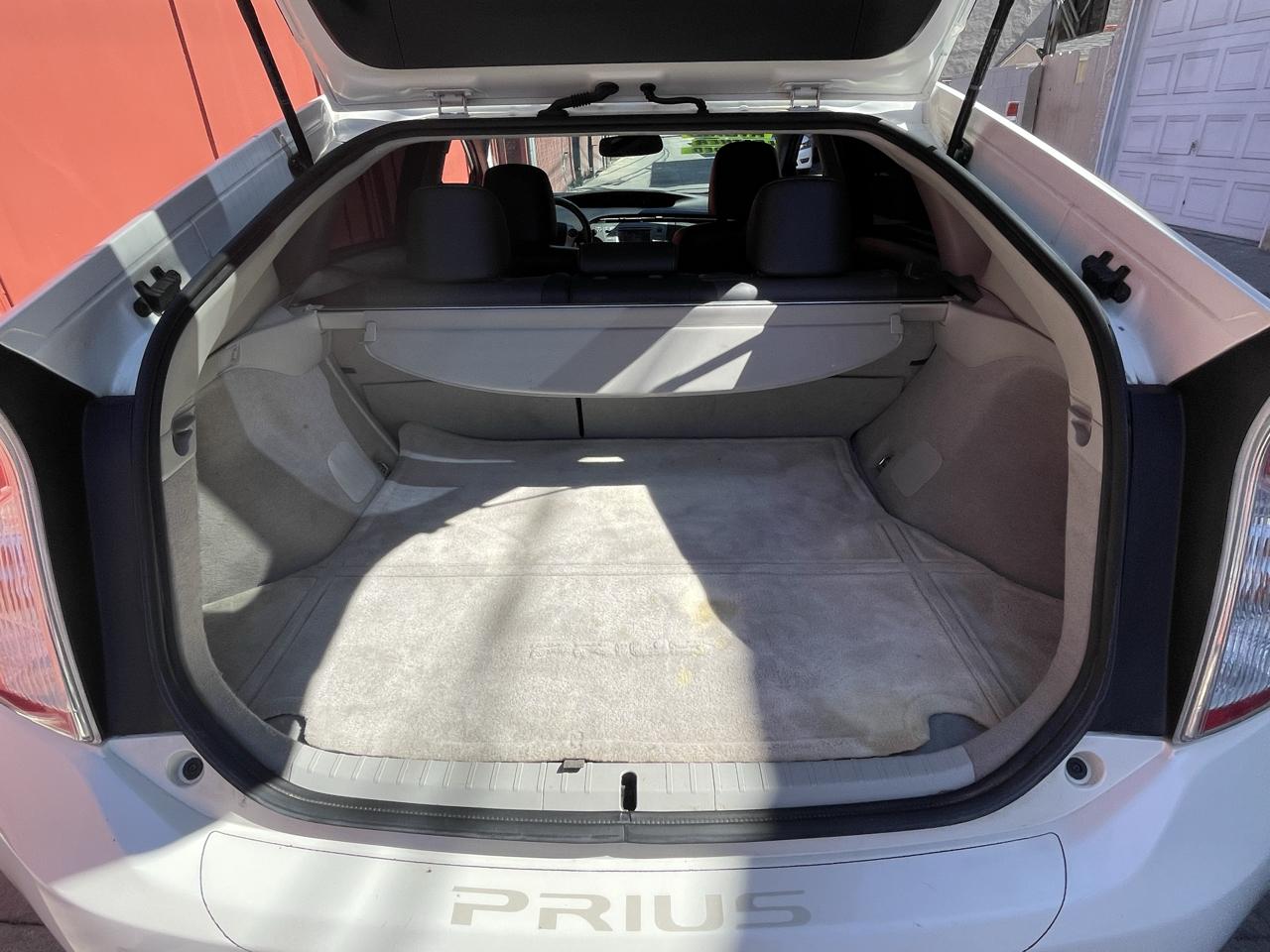 Toyota Prius Four 2015