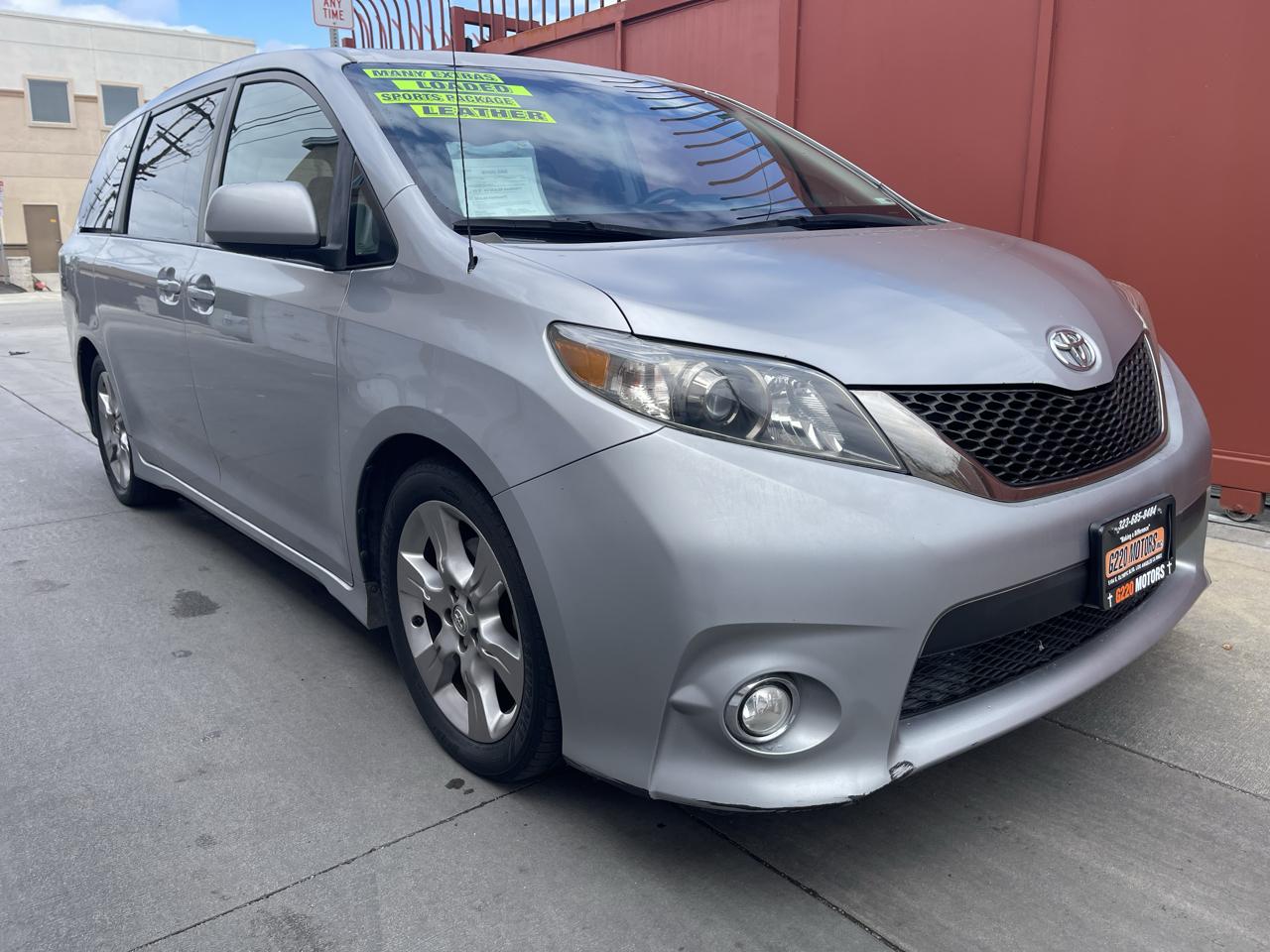 2011 Toyota Sienna SE