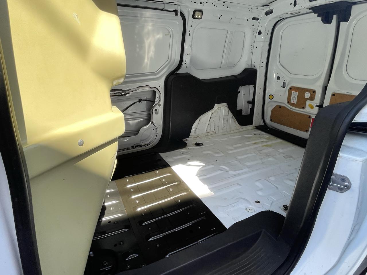 Ford Transit Connect Cargo Van XLT LWB w/Rear Liftgate 2016