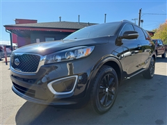 2017 Kia Sorento  2017 Kia Sorento