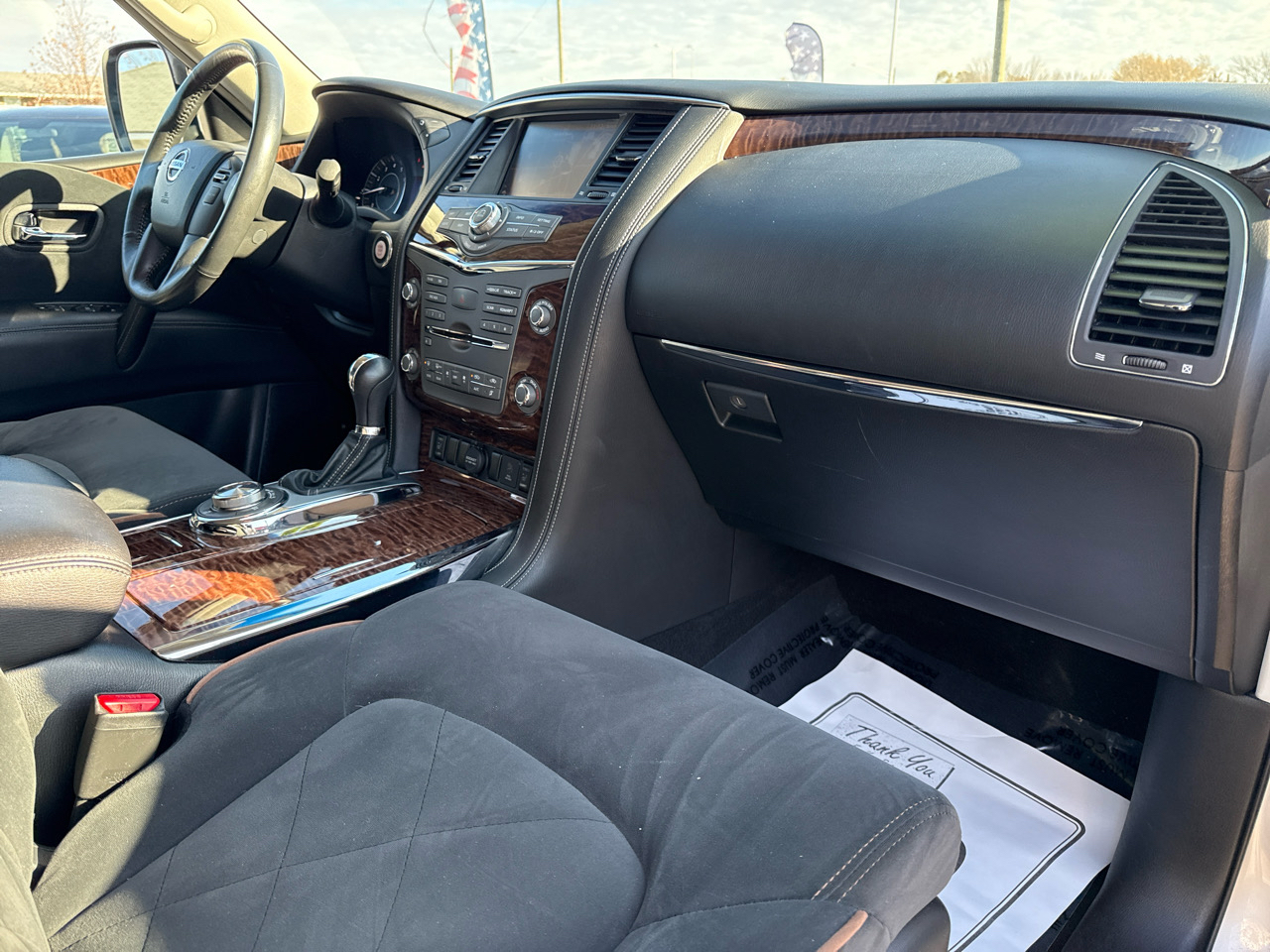 Nissan Armada Platinum AWD 2017