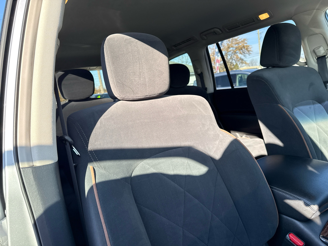 Nissan Armada Platinum AWD 2017