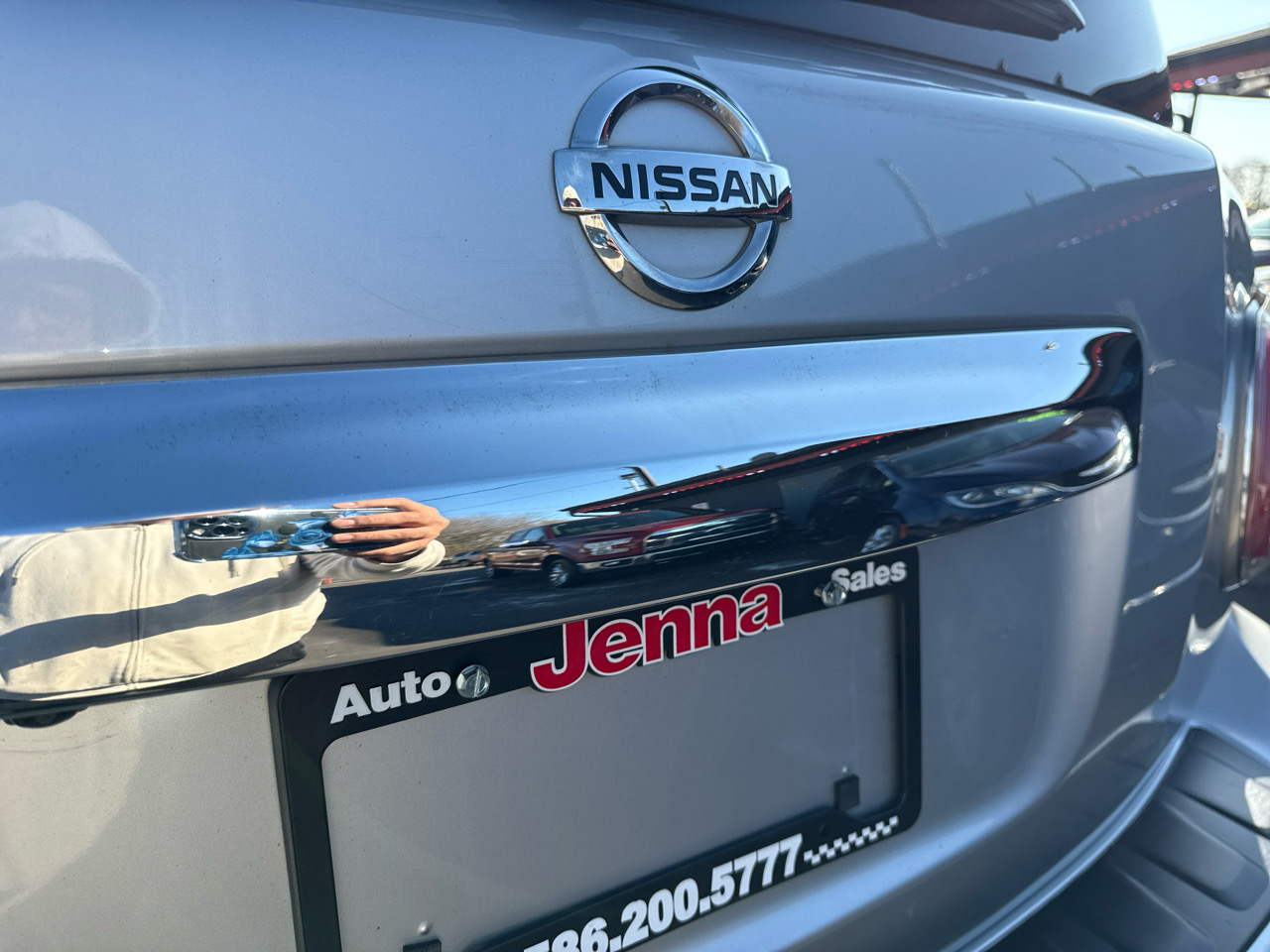 Nissan Armada Platinum AWD 2017