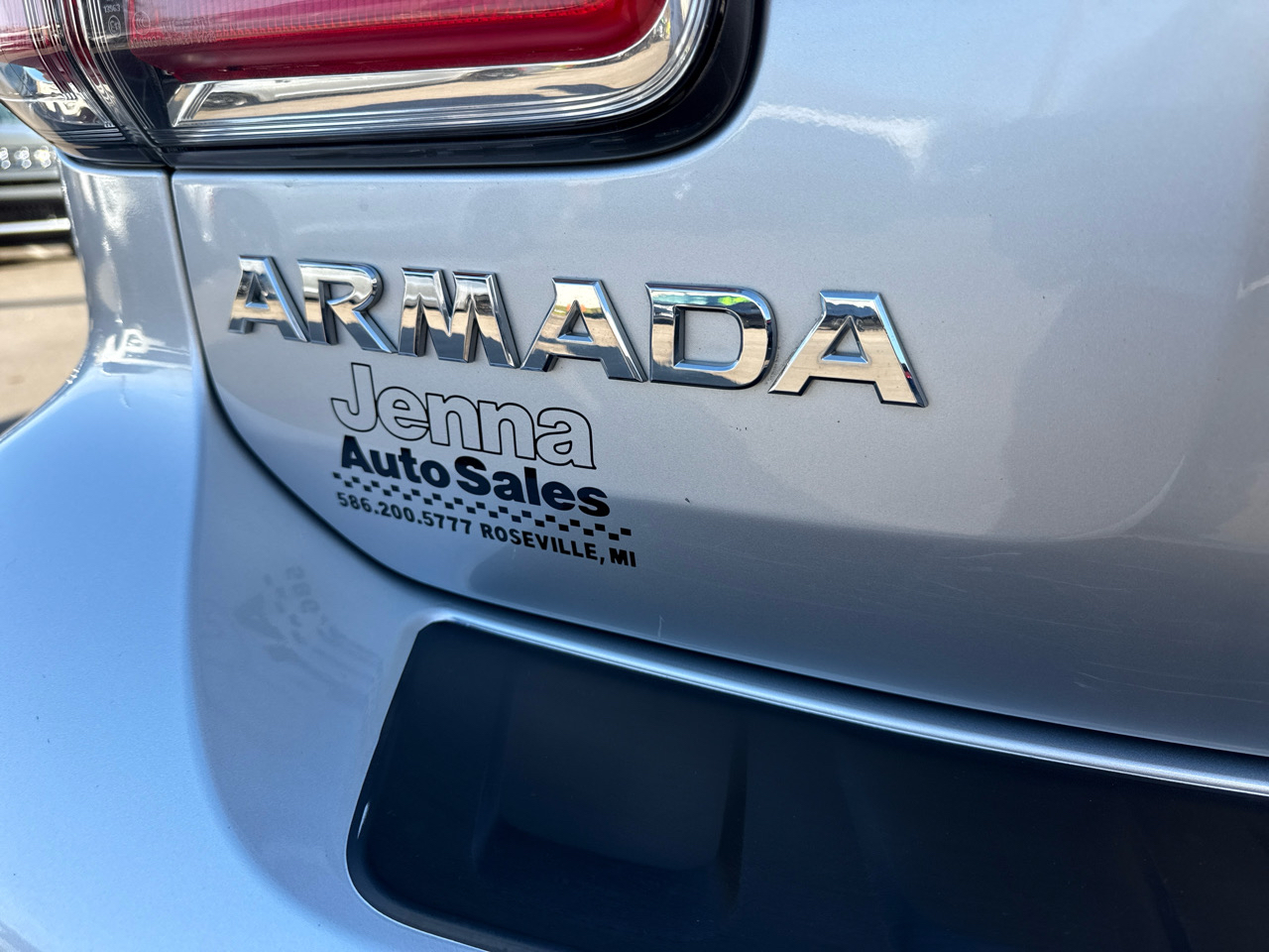 Nissan Armada Platinum AWD 2017