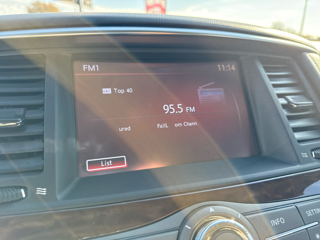 Nissan Armada Platinum AWD 2017