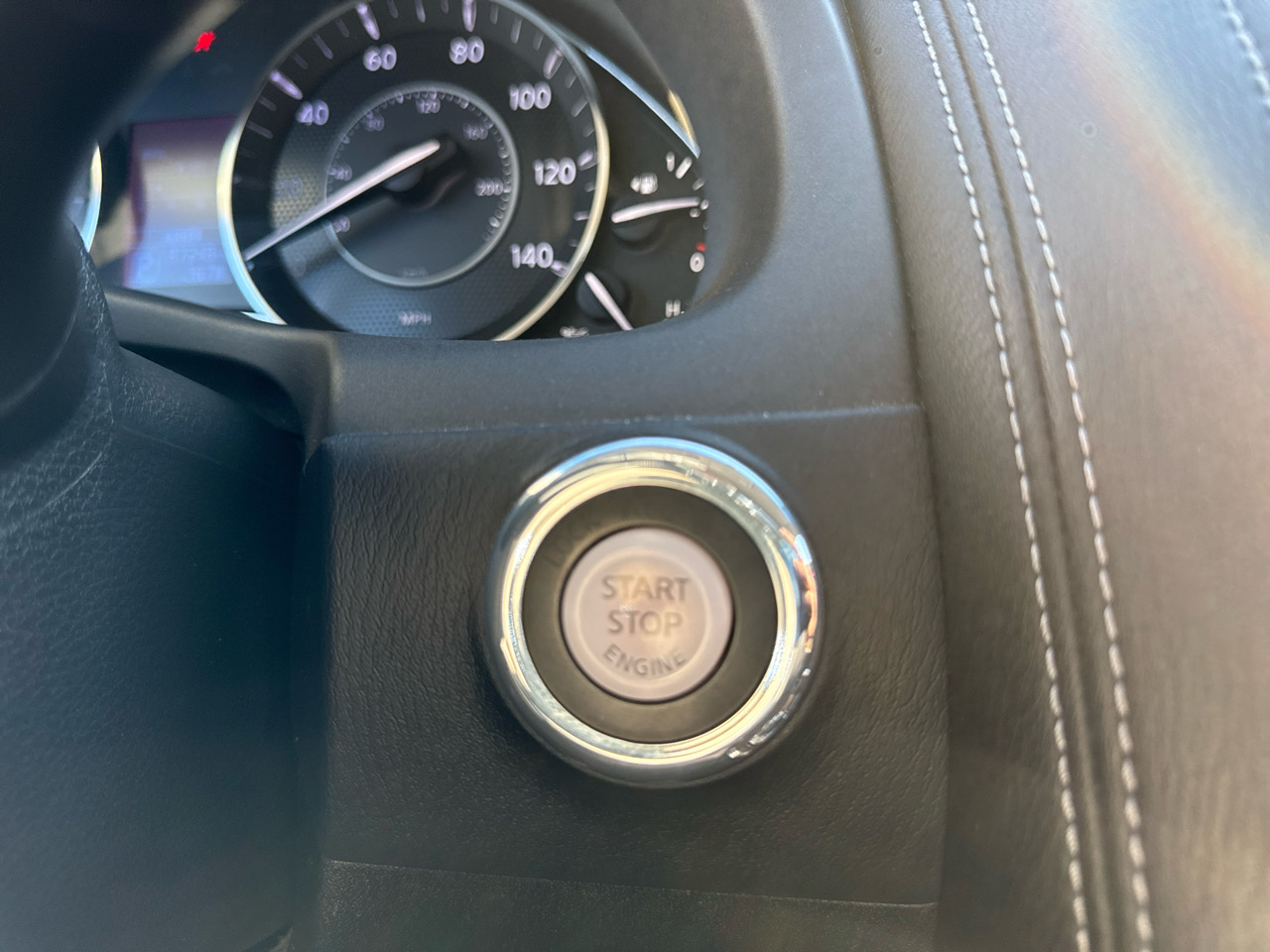 Nissan Armada Platinum AWD 2017