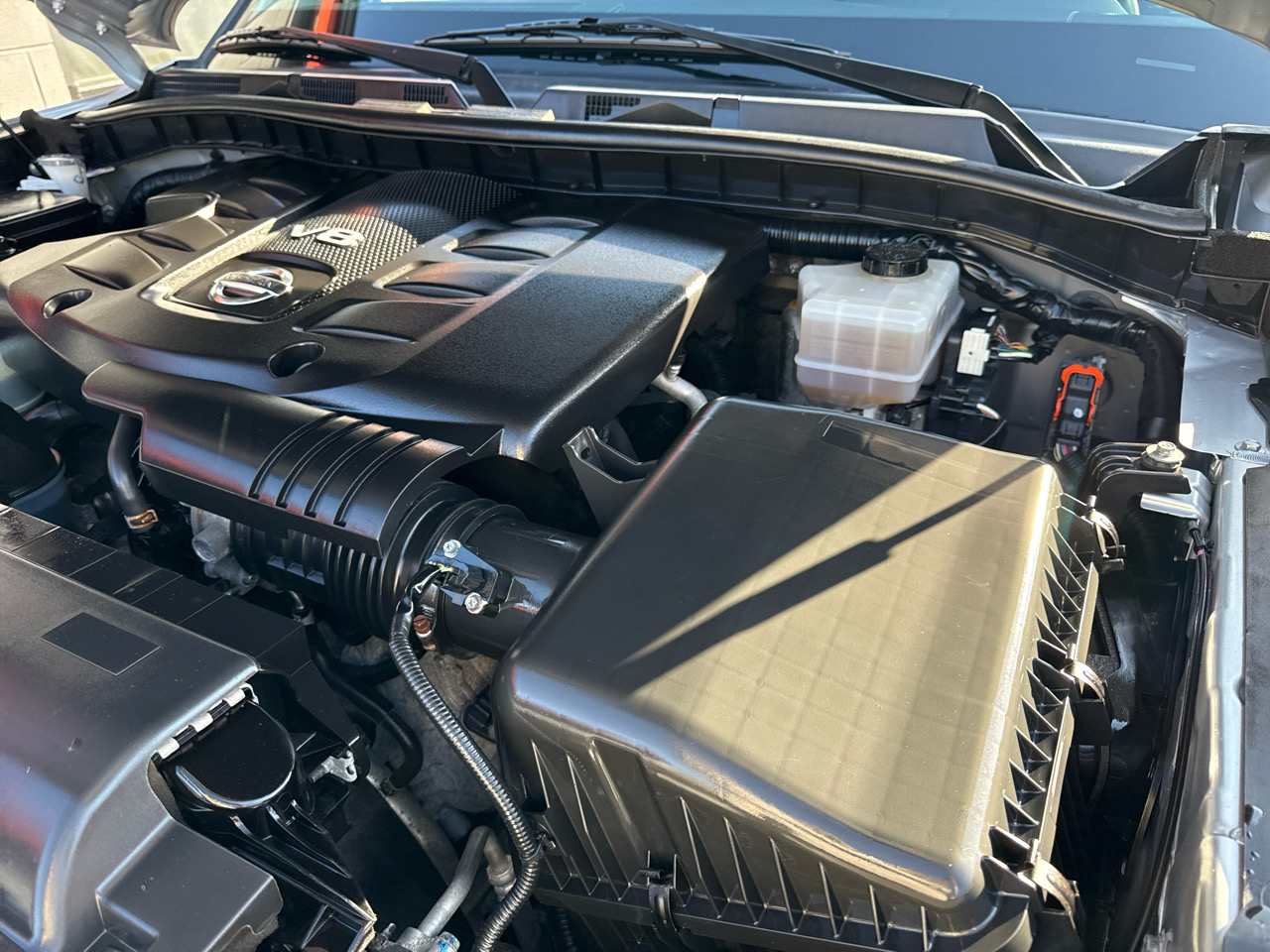 Nissan Armada Platinum AWD 2017