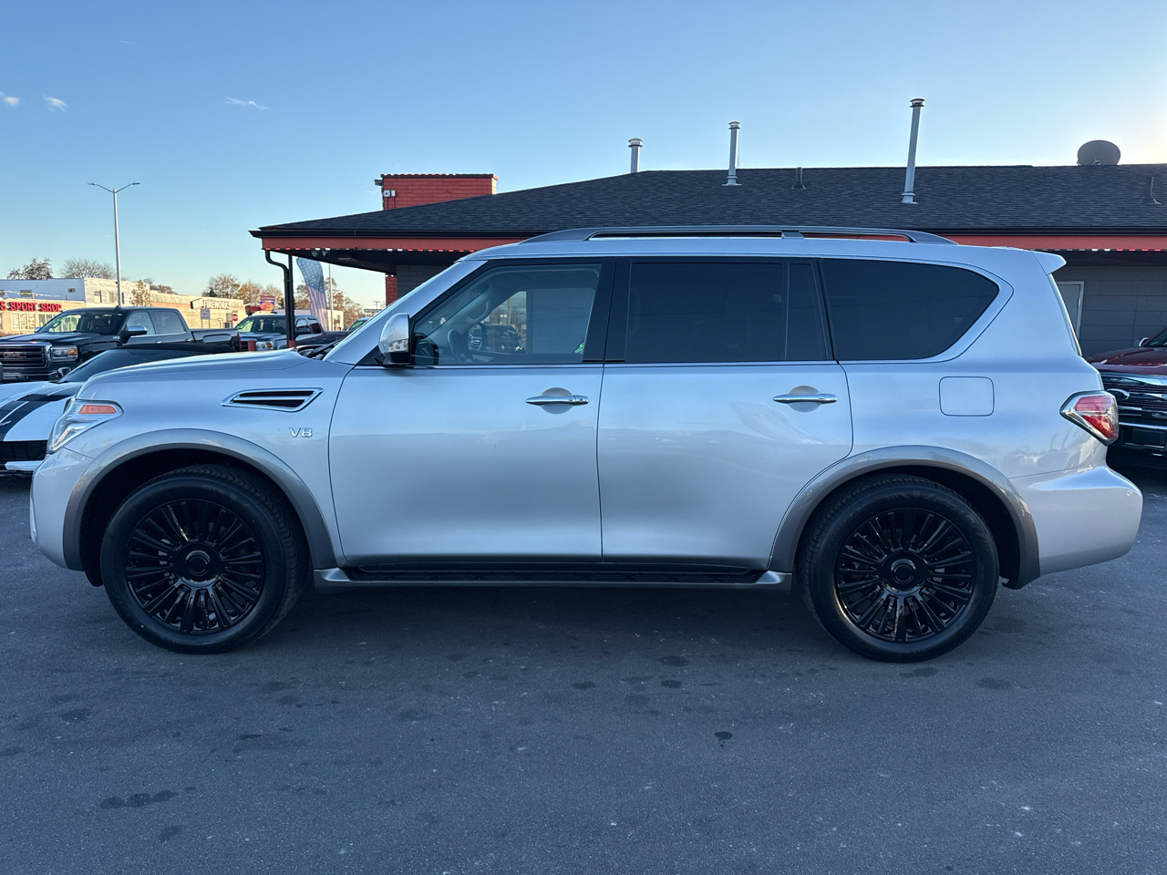 Nissan Armada Platinum AWD 2017