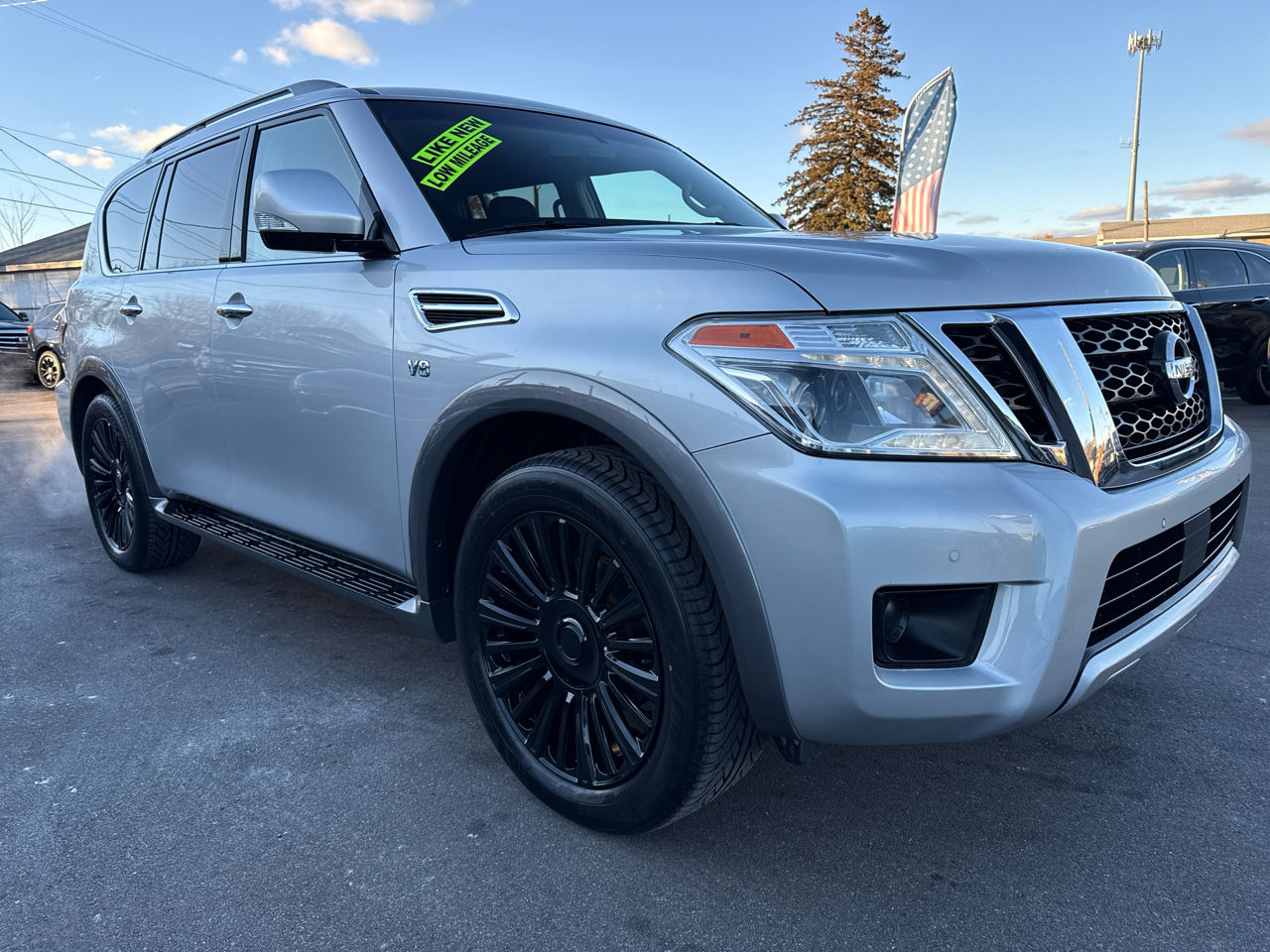 Nissan Armada Platinum AWD 2017