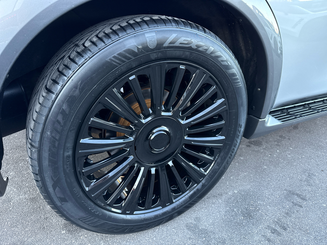 Nissan Armada Platinum AWD 2017