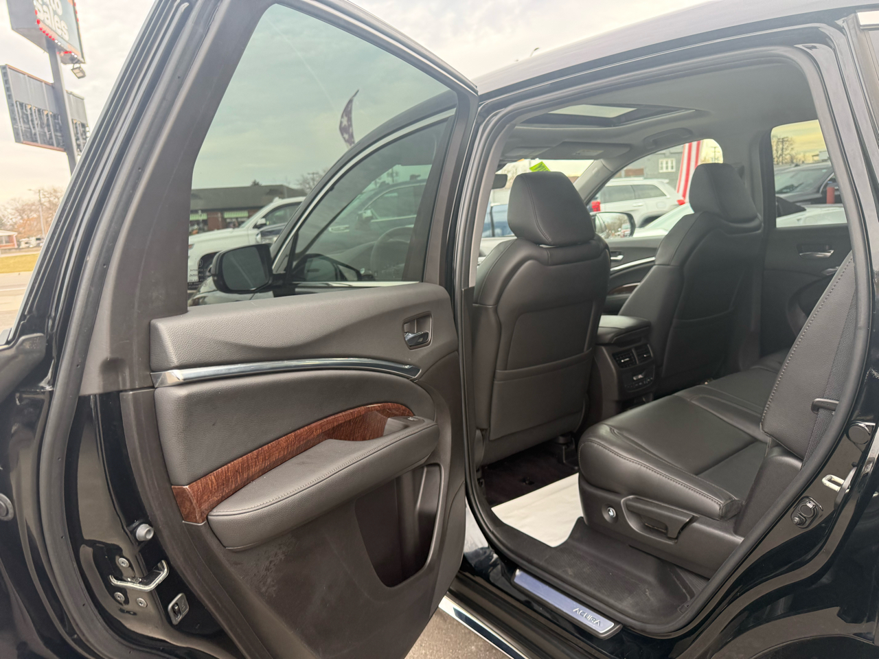 Acura MDX SH-AWD 9-Spd AT 2020