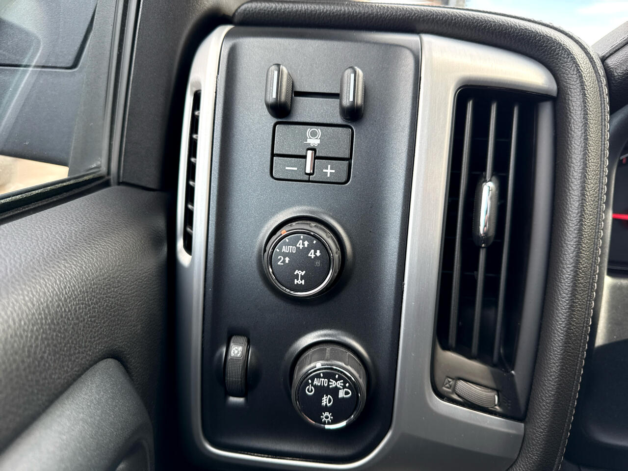 GMC Sierra 1500 SLE 4WD 2014