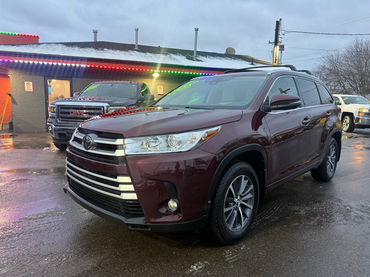 Toyota Highlander XLE AWD V6 2017