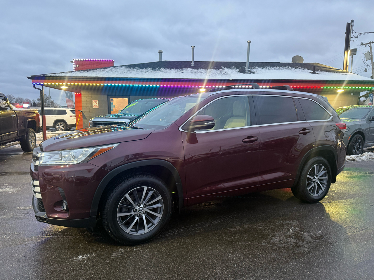 Toyota Highlander XLE AWD V6 2017