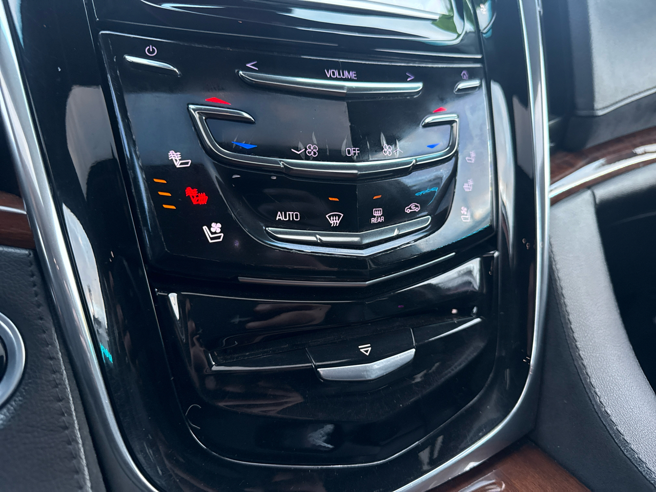 Cadillac Escalade ESV Premium 4WD 2016