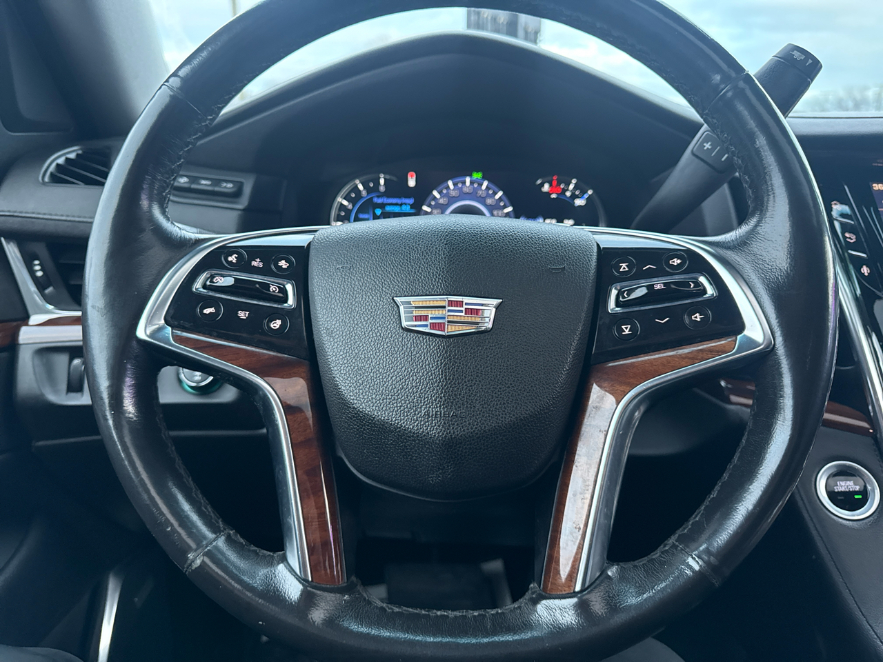 Cadillac Escalade ESV Premium 4WD 2016