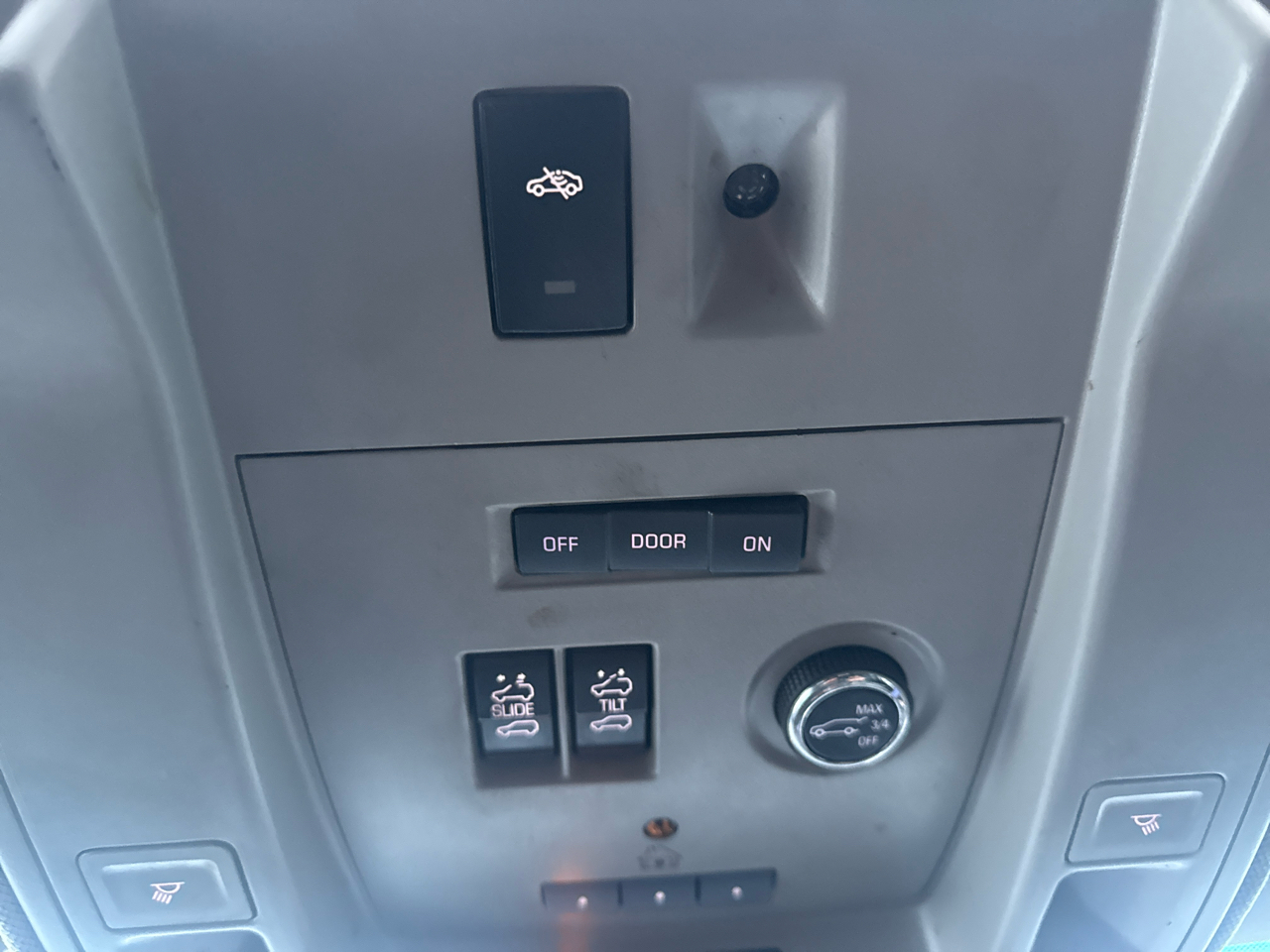 Cadillac Escalade ESV Premium 4WD 2016