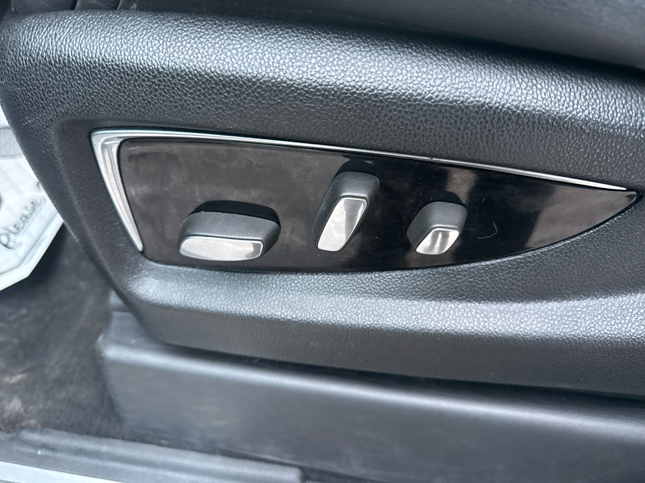 Cadillac Escalade ESV Premium 4WD 2016