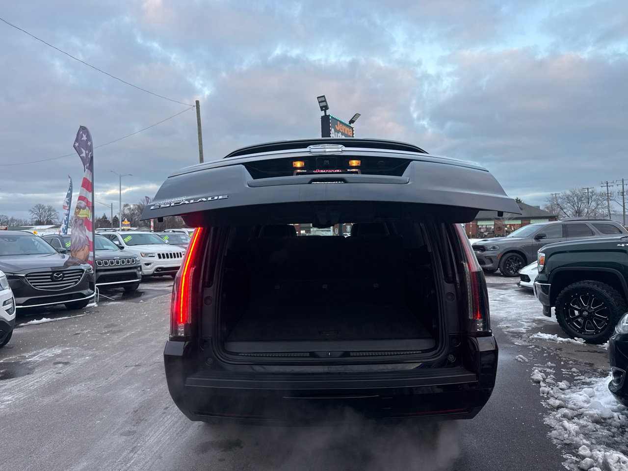 Cadillac Escalade ESV Premium 4WD 2016