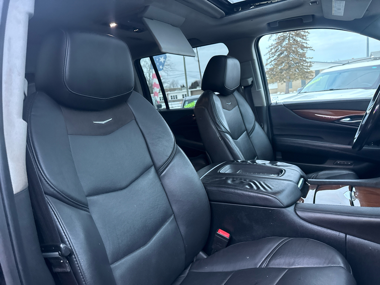 Cadillac Escalade ESV Premium 4WD 2016