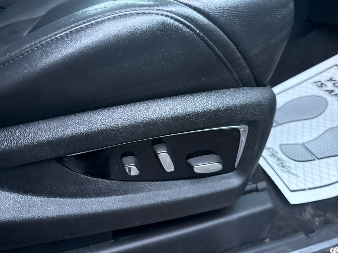 Cadillac Escalade ESV Premium 4WD 2016