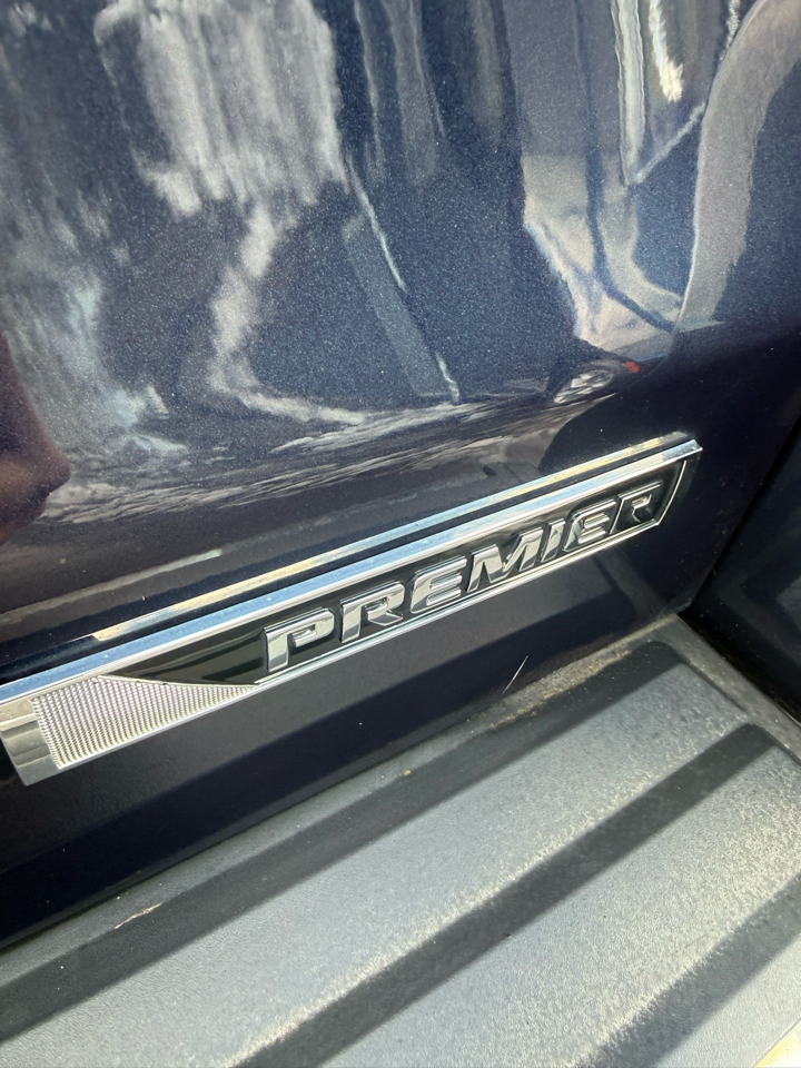 Chevrolet Suburban Premier 4WD 2018