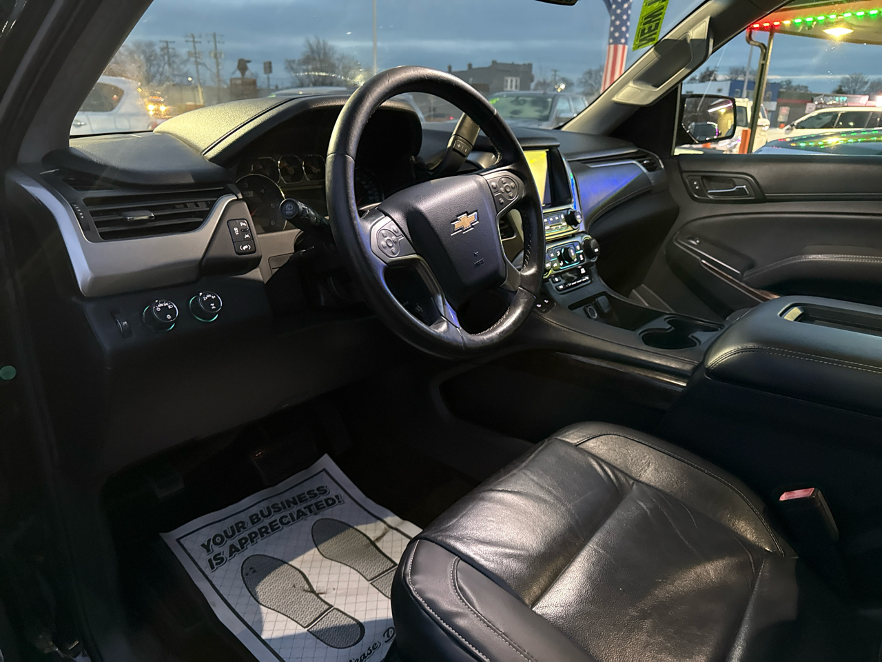 Chevrolet Suburban LT 4WD 2018